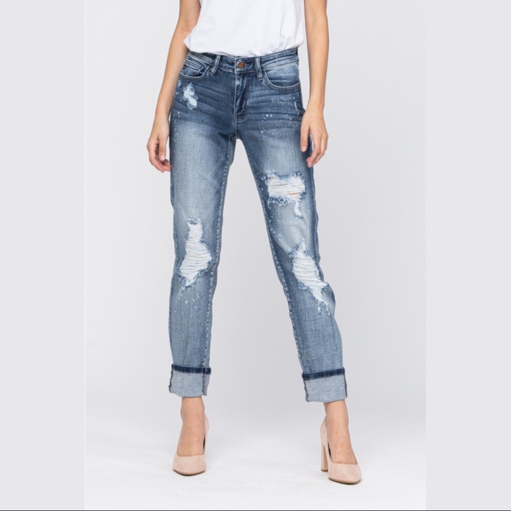 Judy Blue Bleach Splash Destroyed Boyfriend jeans